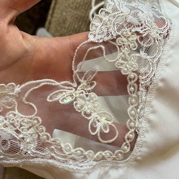 Vintage Val Mode White Satin Slip Dress w/ Pearl Lace – Large - Picture 5 of 9